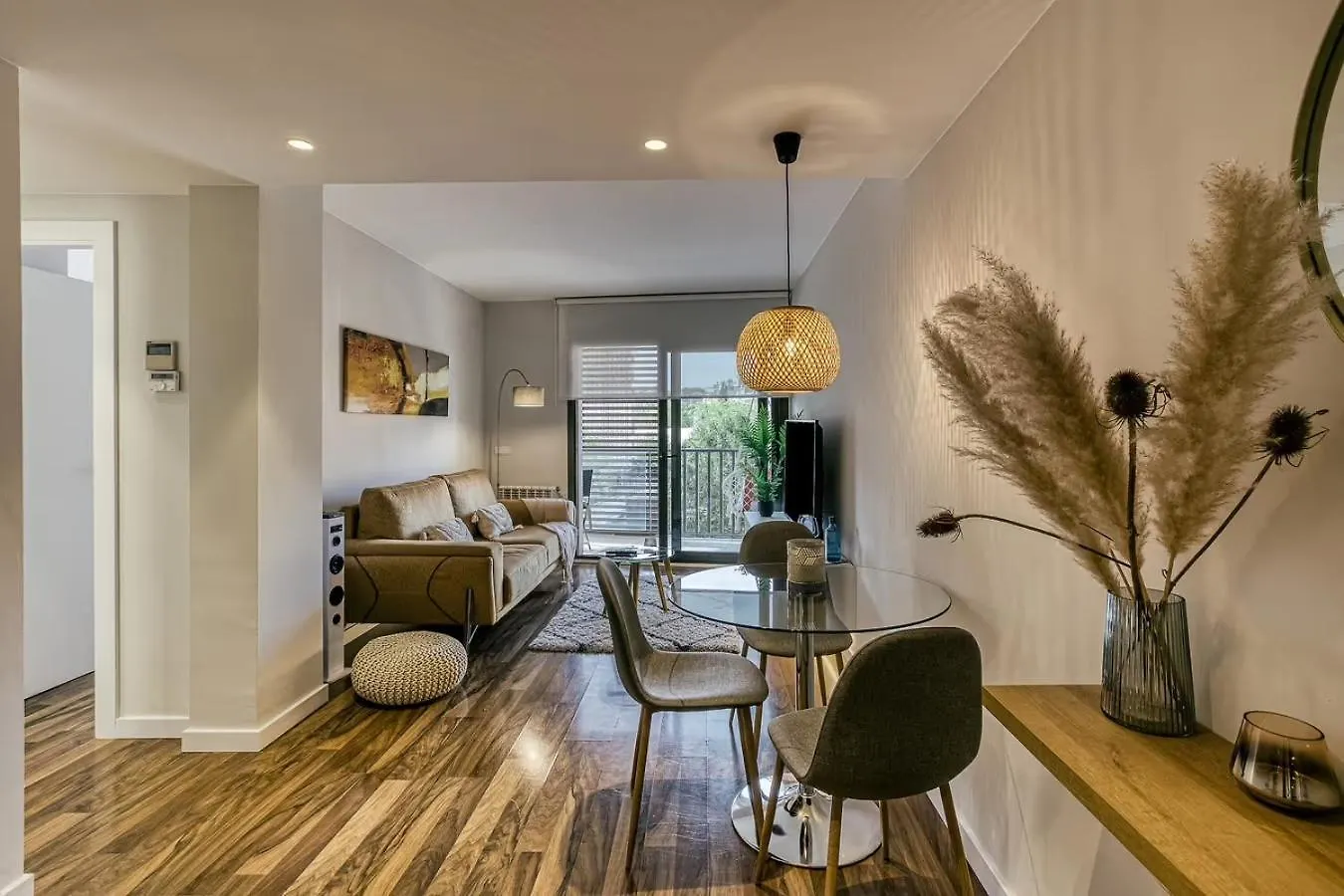 Duplex Dali location